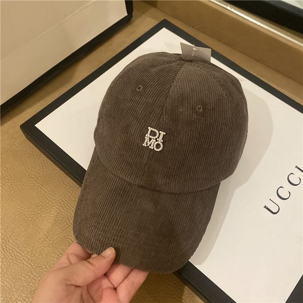 women's autumn and winter net red diamond baseball sunscreen spring versatile sun breathable duck tongue hat, Yellow
women's autumn and winter net red diamond baseball sunscreen spring versatile sun breathable duck tongue hat, Yellow