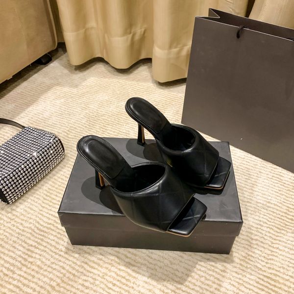 women's sandals luxury fashion 2021 new style breathable anti-slip color rhombus high-heel 7.5cm, Black
women's sandals luxury fashion 2021 new style breathable anti-slip color rhombus high-heel 7.5cm, Black