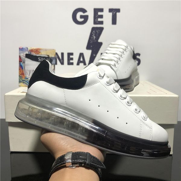 desinger shoes fashion mens women shoe leather lace up platform oversized sole sneakers white black casual trainers with box
desinger shoes fashion mens women shoe leather lace up platform oversized sole sneakers white black casual trainers with box
