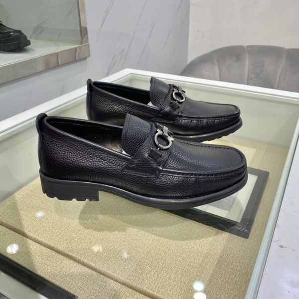 2021 men genuine leather party wedding flat shoes male brand designer fashion formal suit business office dress shoes size 38-45, Black
2021 men genuine leather party wedding flat shoes male brand designer fashion formal suit business office dress shoes size 38-45, Black