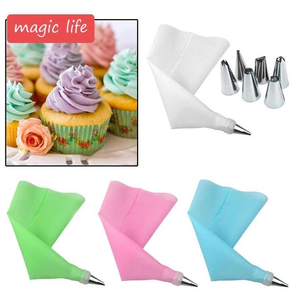 8pcs/set silicone icing piping cream pastry bag + 6 stainless steel cake nozzle diy decorating tips fondant tools baking &
8pcs/set silicone icing piping cream pastry bag + 6 stainless steel cake nozzle diy decorating tips fondant tools baking &