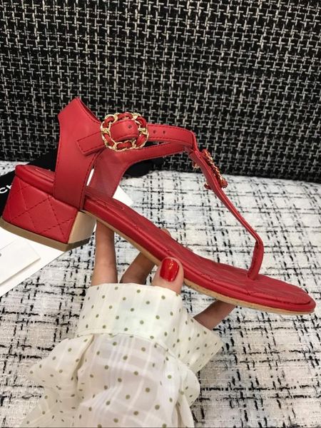 sandals 2021summer thong 2021 white flat shoes versatile one word belt flip flops roman lady fashion, Black
sandals 2021summer thong 2021 white flat shoes versatile one word belt flip flops roman lady fashion, Black
