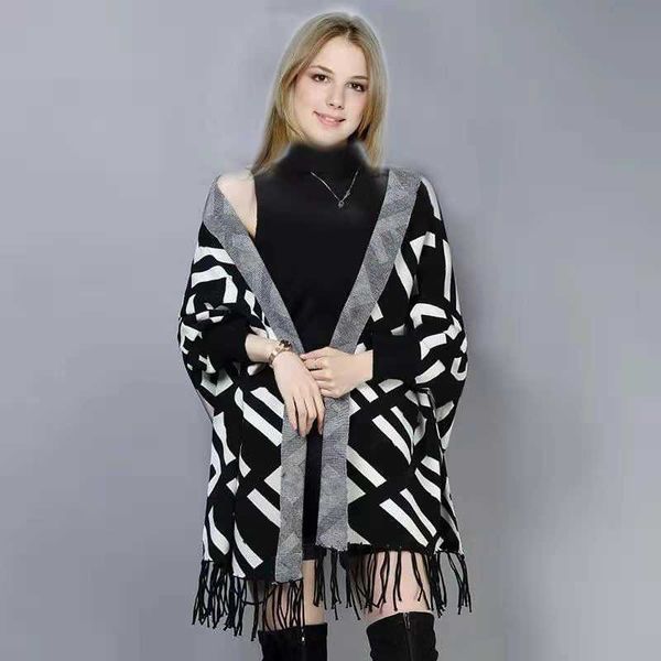 20ss womens designer clothes ladies sweaters pull luxury brand fashion cardigan jumper loose embroidery stitching outdoor keep warm jacket, White;black
20ss womens designer clothes ladies sweaters pull luxury brand fashion cardigan jumper loose embroidery stitching outdoor keep warm jacket, White;black