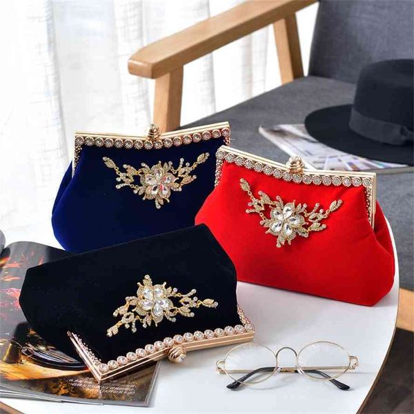 wind inlaid diamond flannel banquet cheongsam hand women's cross annual meeting bag
wind inlaid diamond flannel banquet cheongsam hand women's cross annual meeting bag