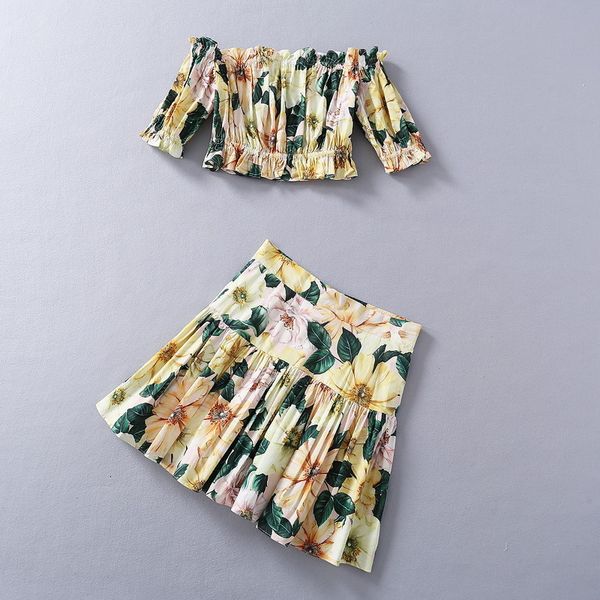 dress european and american women's clothing 2021 spring floral print shirt with a side neck pleated skirt fashion suits j9jr, White
dress european and american women's clothing 2021 spring floral print shirt with a side neck pleated skirt fashion suits j9jr, White