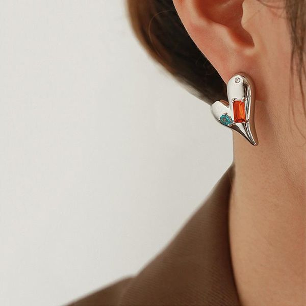 stud red blue zircon inlaid japanese and korean white collar personality heart shaped niche design aristocra exquisite earrings women, Golden;silver
stud red blue zircon inlaid japanese and korean white collar personality heart shaped niche design aristocra exquisite earrings women, Golden;silver