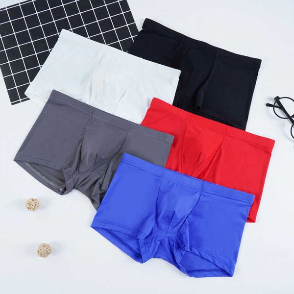 underpants men underwear flat pants silk dry and comfortable men's breathable 2021 summer seamless male boxers, Black;white
underpants men underwear flat pants silk dry and comfortable men's breathable 2021 summer seamless male boxers, Black;white