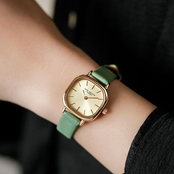 skhl space-time corridor small green women 2021 new style fresh temperament girls' watch fashion square watch, Slivery;brown
skhl space-time corridor small green women 2021 new style fresh temperament girls' watch fashion square watch, Slivery;brown
