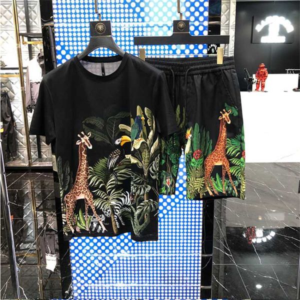 men's tracksuits giraffe printed casual pants in summer t-shirt designer round neck short sleeve suit slim, Gray
men's tracksuits giraffe printed casual pants in summer t-shirt designer round neck short sleeve suit slim, Gray