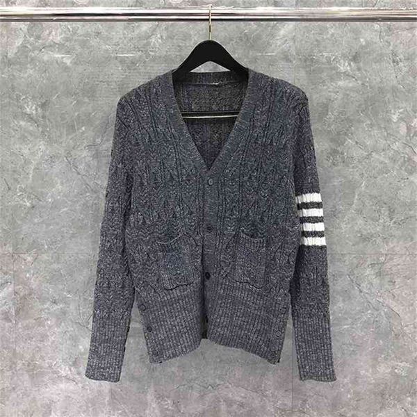 hoodies Fashion TB THOM Brand Sweaters Men Slim Fit V-Neck Cardigan Clothing Striped Wool Retro Thick Winter Casual Coat, Black
hoodies Fashion TB THOM Brand Sweaters Men Slim Fit V-Neck Cardigan Clothing Striped Wool Retro Thick Winter Casual Coat, Black