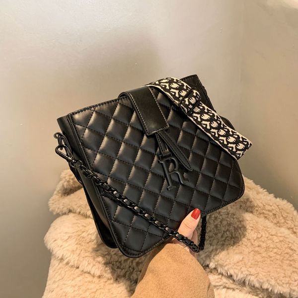 daily bag internet celebrity small bag womens 2021 autumn and winter new fashion all-match messenger bag rhombus chain shoulder
daily bag internet celebrity small bag womens 2021 autumn and winter new fashion all-match messenger bag rhombus chain shoulder