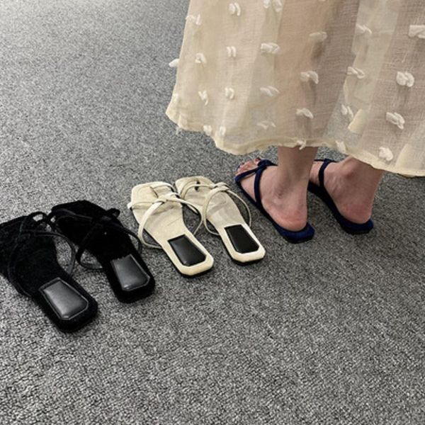 slippers women's flat shoes drag 2021 summer fashion casual wild comfortable wearing a toe female korean version, Black
slippers women's flat shoes drag 2021 summer fashion casual wild comfortable wearing a toe female korean version, Black