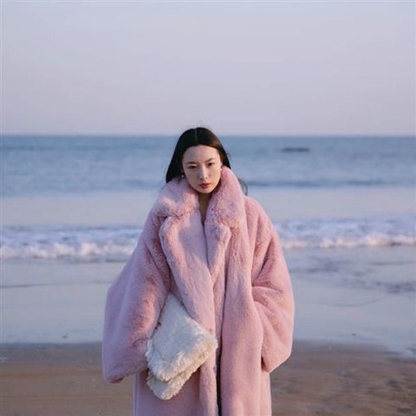 winter coat faux rabbit hair fur korean imitation mink long jacket loose thick warm parka 210510, Black
winter coat faux rabbit hair fur korean imitation mink long jacket loose thick warm parka 210510, Black