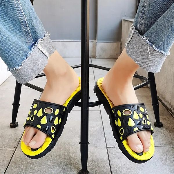 slippers designer sandals for men black white yellow blue mens slides fashion outdoor shoes non-slip breathable 15
slippers designer sandals for men black white yellow blue mens slides fashion outdoor shoes non-slip breathable 15