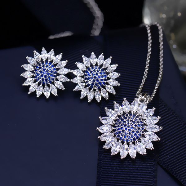 wedding dinner high-end luxury zircon necklace earrings two-piece jewelry set accessories, Silver
wedding dinner high-end luxury zircon necklace earrings two-piece jewelry set accessories, Silver