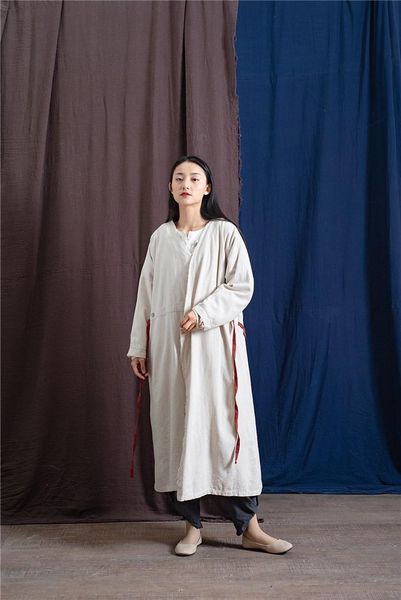 women's trench coats 2021 spring women vintage long sleeve fashion v neck solid cotton linen coat casual chinese style bandage, Tan;black
women's trench coats 2021 spring women vintage long sleeve fashion v neck solid cotton linen coat casual chinese style bandage, Tan;black