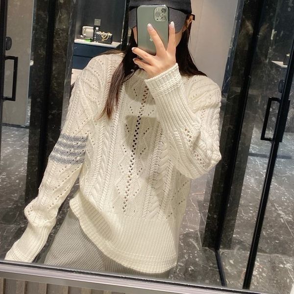 autumn and winter tb british wool twisted yarn empty stick needle knitted bottomed twist pullover loose women's sweater, White;black
autumn and winter tb british wool twisted yarn empty stick needle knitted bottomed twist pullover loose women's sweater, White;black