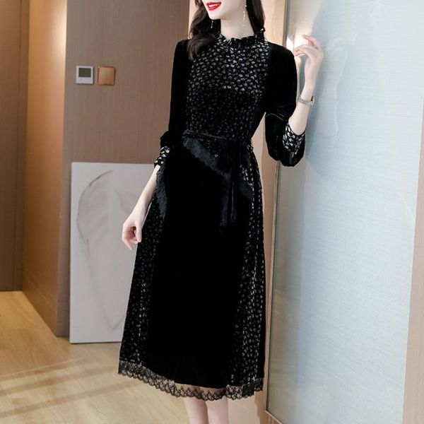 casual dresses spring fall women ruffled stand collar floral pattern lace patchwork black velvet dress , 4xl velour for woman clothes, Black;gray
casual dresses spring fall women ruffled stand collar floral pattern lace patchwork black velvet dress , 4xl velour for woman clothes, Black;gray