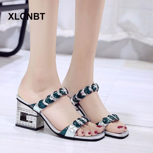 slippers 2021 color lady peep-toe thick with high heels flip-flop summer cool short for women diamond wedge heel, Black
slippers 2021 color lady peep-toe thick with high heels flip-flop summer cool short for women diamond wedge heel, Black