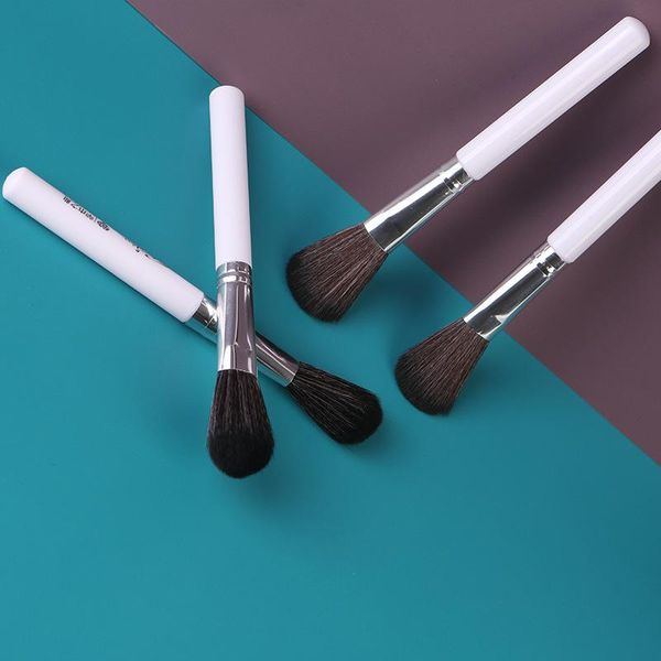 makeup brushes 1pcs brush natural synthetic hair make up professional foundation blush loose powder cosmetic
makeup brushes 1pcs brush natural synthetic hair make up professional foundation blush loose powder cosmetic