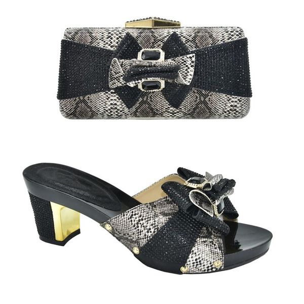 latest design african women wedding shoes and bag set decorated with rhinestone luxery plus size 43 dress, Black
latest design african women wedding shoes and bag set decorated with rhinestone luxery plus size 43 dress, Black