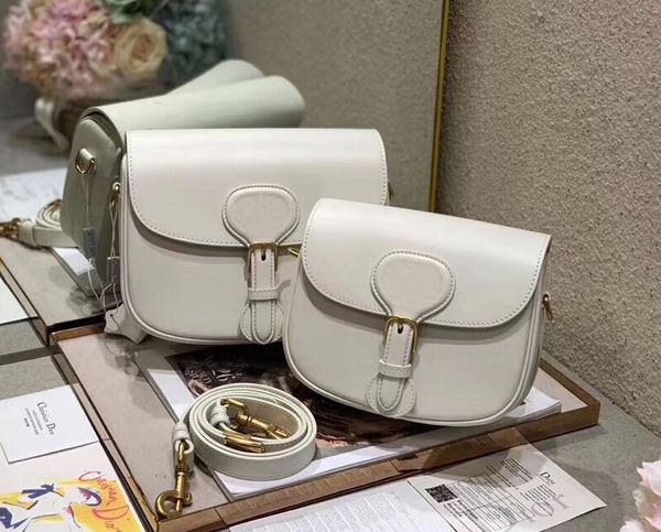 2021 fashion luxury women'sbag designer leather retro metal printed shoulder handbag
2021 fashion luxury women'sbag designer leather retro metal printed shoulder handbag