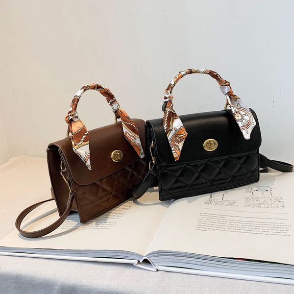 evening bags women's trend autumn and winter style messenger simple embroidery hand texture dinner foreign style shoulder
evening bags women's trend autumn and winter style messenger simple embroidery hand texture dinner foreign style shoulder