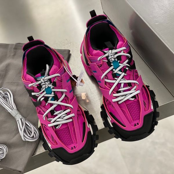 2021 triple shoes paris comfortable and antiskid slippers 17fw triple-s sneaker dark green 3 generation of combin leisure daddy q1, Red;white
2021 triple shoes paris comfortable and antiskid slippers 17fw triple-s sneaker dark green 3 generation of combin leisure daddy q1, Red;white