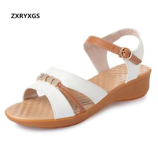dress shoes 2021 open toe mixed colors summer women sandals comfortable soft bottom leather flat large size casual, Black
dress shoes 2021 open toe mixed colors summer women sandals comfortable soft bottom leather flat large size casual, Black
