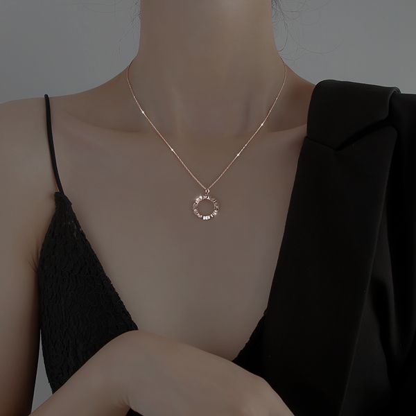 the circle necklace female sense of niche design chain necklace wind clavicle contracted temperament, Silver
the circle necklace female sense of niche design chain necklace wind clavicle contracted temperament, Silver