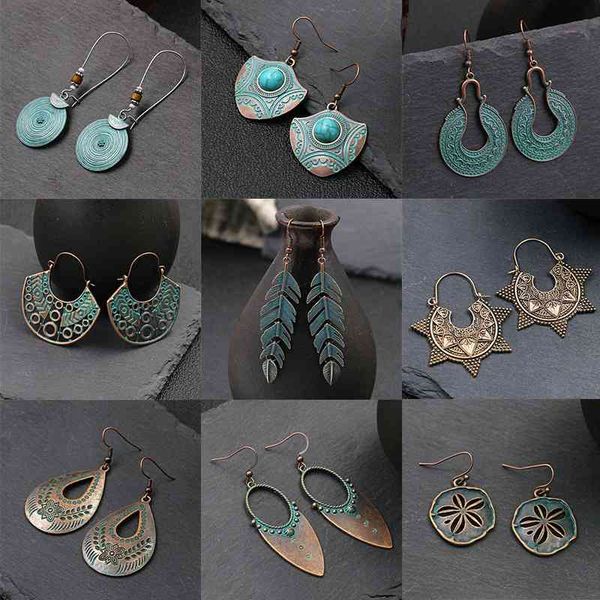 hankie jewelry popular alloy earrings geometric leaves pine stone lady earrings, Black
hankie jewelry popular alloy earrings geometric leaves pine stone lady earrings, Black