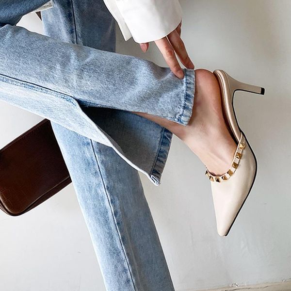 dress shoes autumn 2021 satin pointed toe asakuchi willow nail ladies high heels 6 cm/8 cm heel height brown apricot black
dress shoes autumn 2021 satin pointed toe asakuchi willow nail ladies high heels 6 cm/8 cm heel height brown apricot black
