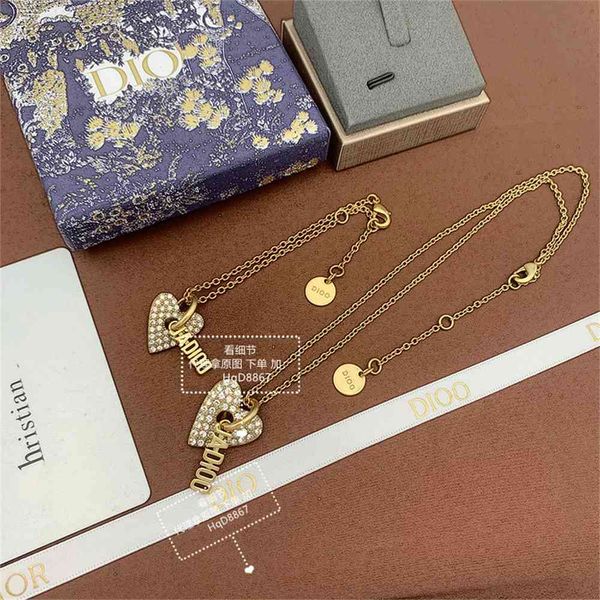2021 luxury designer jewelry love necklace bronze letter d-fold with star live broadcast, White
2021 luxury designer jewelry love necklace bronze letter d-fold with star live broadcast, White