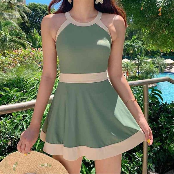 skirted swimsuit women solid swimwear ruffle monokini halter swim suit korea style bathing open back pads 210712, White;black
skirted swimsuit women solid swimwear ruffle monokini halter swim suit korea style bathing open back pads 210712, White;black