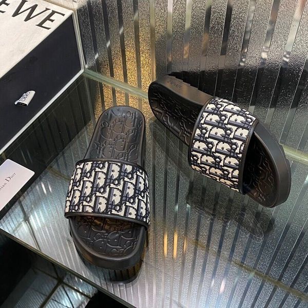 2021 men designer slides flat leather fashion luxury mens slippers plus size eur38-45 zlh, Black
2021 men designer slides flat leather fashion luxury mens slippers plus size eur38-45 zlh, Black