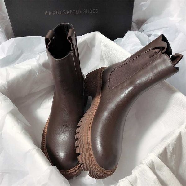 women's chelsea boots genuine leather 2022 autumn winter trend thick-soled women ankle boots all-match martin boots ladies black 211103
women's chelsea boots genuine leather 2022 autumn winter trend thick-soled women ankle boots all-match martin boots ladies black 211103