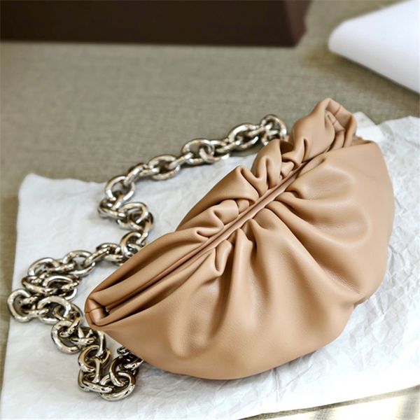 gold silver chain cloud bag genuine leather famous desinger brand the pouch soft calfskin ladies large clutch hand fashion women
gold silver chain cloud bag genuine leather famous desinger brand the pouch soft calfskin ladies large clutch hand fashion women