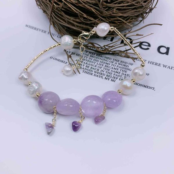 bracelets designer freshwater pearl korean version light luxury versatile personality temperament strawberry crystal jewelry, Black
bracelets designer freshwater pearl korean version light luxury versatile personality temperament strawberry crystal jewelry, Black