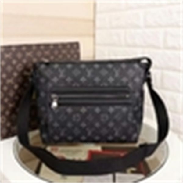 m44224 messenger bag men messenger crossbody bags shoulder bags business bags pouches 0bxj, Red;black
m44224 messenger bag men messenger crossbody bags shoulder bags business bags pouches 0bxj, Red;black