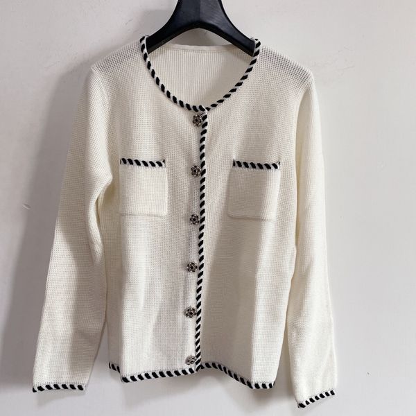 2021 autumn milan runway sweaters o neck long sleeve high end jacquard cardigan women's designer clothing 0915-3, White;black
2021 autumn milan runway sweaters o neck long sleeve high end jacquard cardigan women's designer clothing 0915-3, White;black