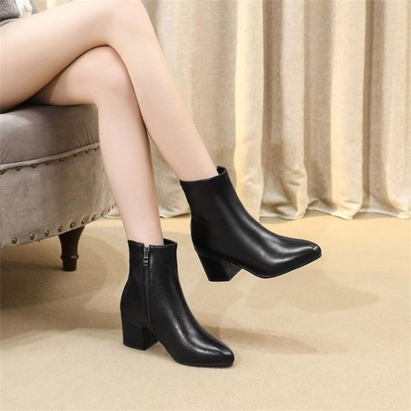 boots autumn and winter pointed middle heel thick thin high rise women's size, Black
boots autumn and winter pointed middle heel thick thin high rise women's size, Black