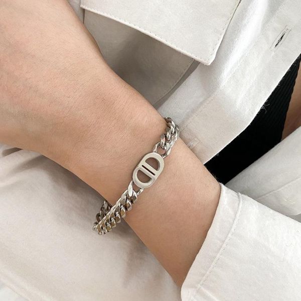 charm bracelets trendy geometric irregular double-d letter chain titanium steel no fade bracelet for man women girls fashion jewelry gifts, Golden;silver
charm bracelets trendy geometric irregular double-d letter chain titanium steel no fade bracelet for man women girls fashion jewelry gifts, Golden;silver