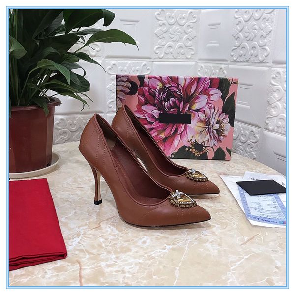 2021 fashion trend women sandals with original box dust bag shoes slippers genuine leather 6 colors slide leather sandals with high 10.5cm h, Black
2021 fashion trend women sandals with original box dust bag shoes slippers genuine leather 6 colors slide leather sandals with high 10.5cm h, Black