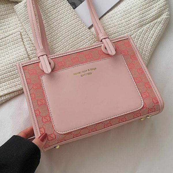 evening bags small leather pink shoulder for women 2021 trend cute printing handbags luxury designer ladies tote bag chic armpit sac
evening bags small leather pink shoulder for women 2021 trend cute printing handbags luxury designer ladies tote bag chic armpit sac