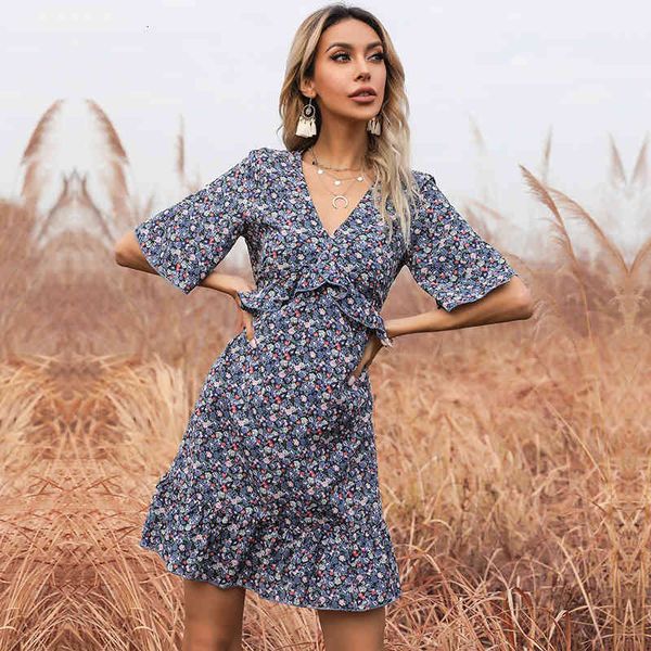 dresses 2021 summer new short floral women v neck flare sleeve high waist print ladies ruffles hollow out backless es, Black;gray
dresses 2021 summer new short floral women v neck flare sleeve high waist print ladies ruffles hollow out backless es, Black;gray