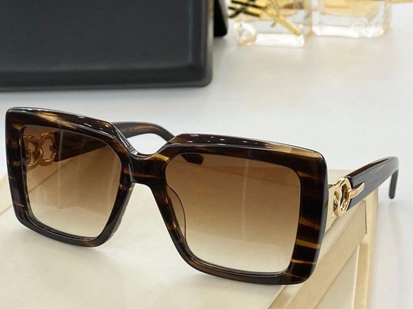sunglasses for men and women summer style olivier-rousteing anti-ultraviolet retro plate square full frame fashion eyeglasses random box, White;black
sunglasses for men and women summer style olivier-rousteing anti-ultraviolet retro plate square full frame fashion eyeglasses random box, White;black