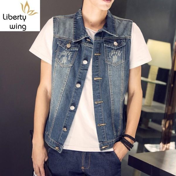 men's vests 2021 sleeveless denim vest for men streetwear korean style turn-down collar patchwork skinny jackets casual waistcoat male, Black;white
men's vests 2021 sleeveless denim vest for men streetwear korean style turn-down collar patchwork skinny jackets casual waistcoat male, Black;white