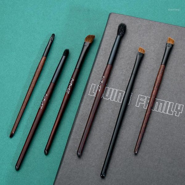mink hair wool horse fine eyeliner brush eyebrow cream pen face base concealer makeup brushes 2021 1
mink hair wool horse fine eyeliner brush eyebrow cream pen face base concealer makeup brushes 2021 1