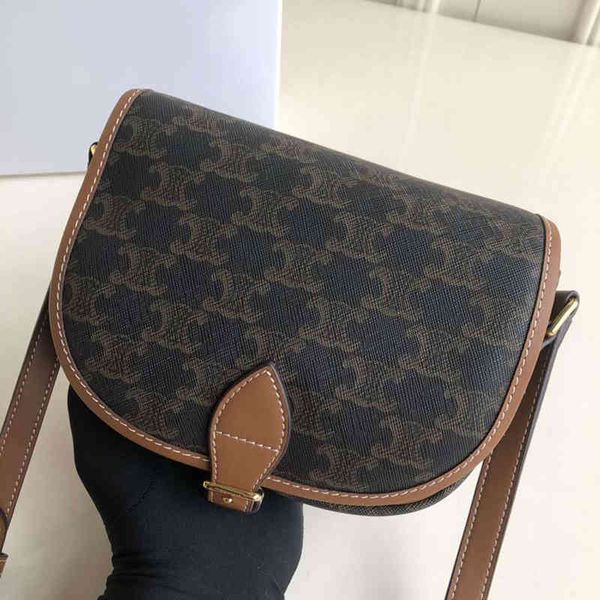 wholesale version high lisa same de new old flower arc triomphe saddle bag printed one shoulder messenger women's bag fashion yw ywluxu
wholesale version high lisa same de new old flower arc triomphe saddle bag printed one shoulder messenger women's bag fashion yw ywluxu