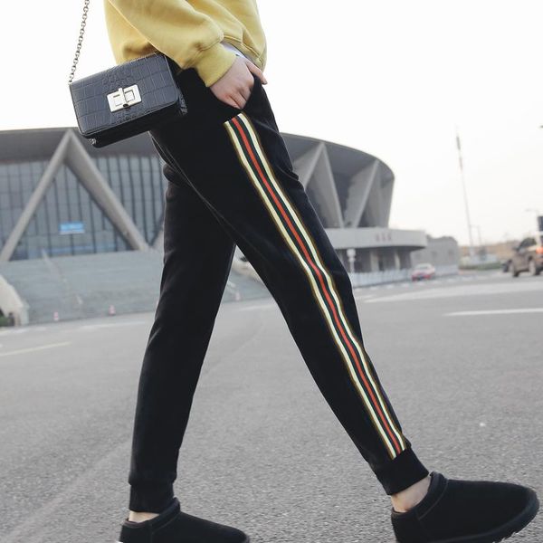 autumn winter models of large size casual thick gold velvet guard pants striped sports lantern feet harem trousers women's & capris, Black;white
autumn winter models of large size casual thick gold velvet guard pants striped sports lantern feet harem trousers women's & capris, Black;white